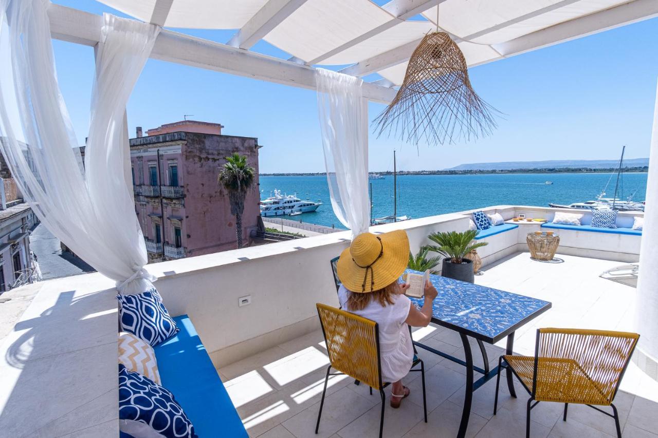 La Gorgone Ortigia Suites Сиракузы Экстерьер фото